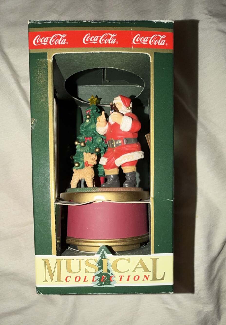 Coca-Cola Musical Collection Santa Music Box When Friends Drop In 1995